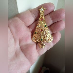 Avante signed Holiday Christmas Tree Pin‎ Vintage 2.5" x 1.5"